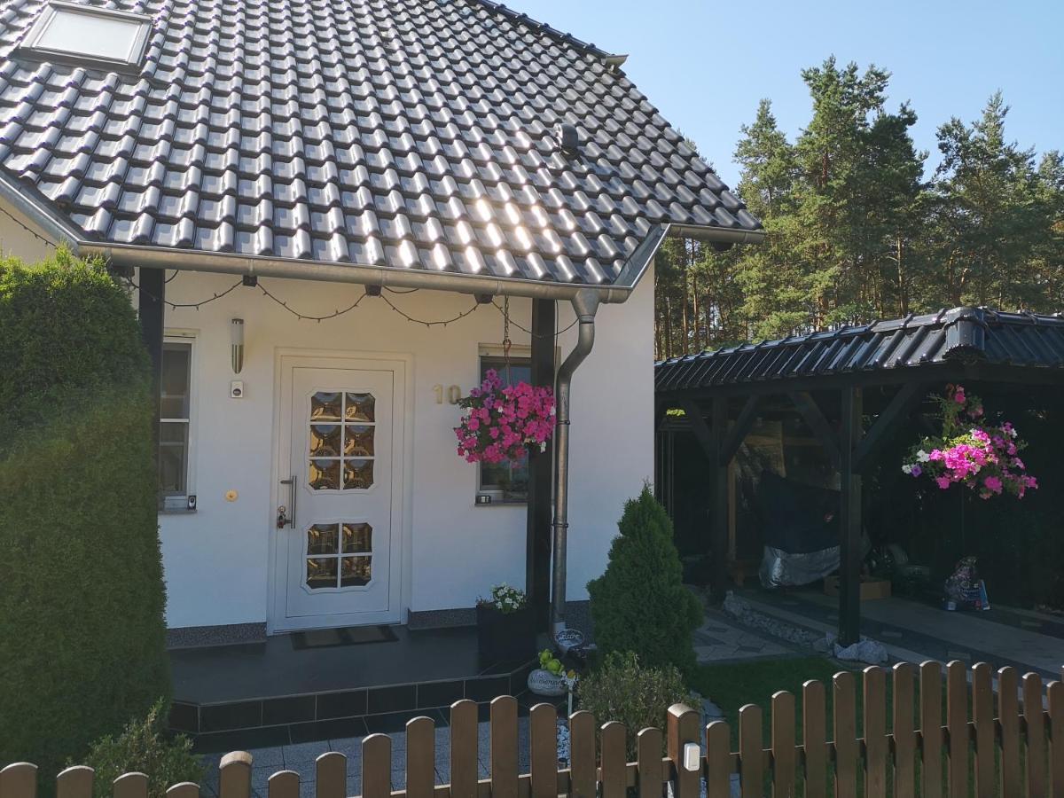 Gaestezimmer Im Bewohnten Efh Mit Pool Und Garten Ziltendorf Ngoại thất bức ảnh